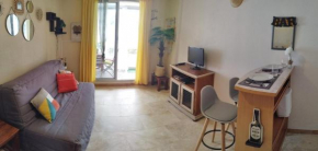 Nice 29m with LOGGIA near the BEACH!